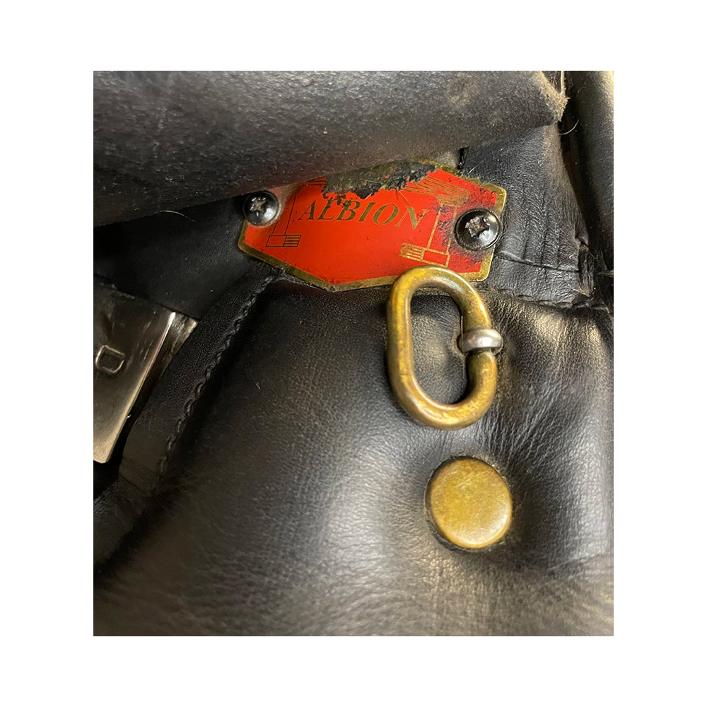 Albion K2 Koulusatula 17" MW – Hyväkuntoinen Käytetty Satula