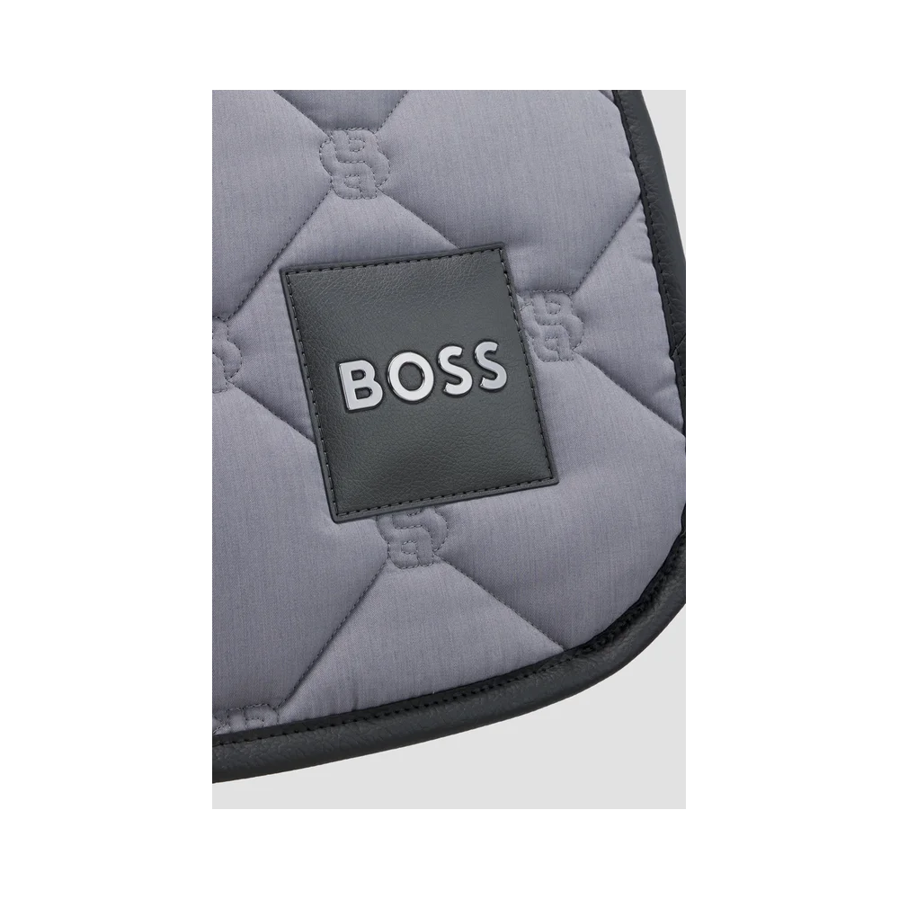 BOSS Equestrian -kouluhuovan paksu tikkaus ja brodeeratut Double B -monogrammit harmaassa huovassa.