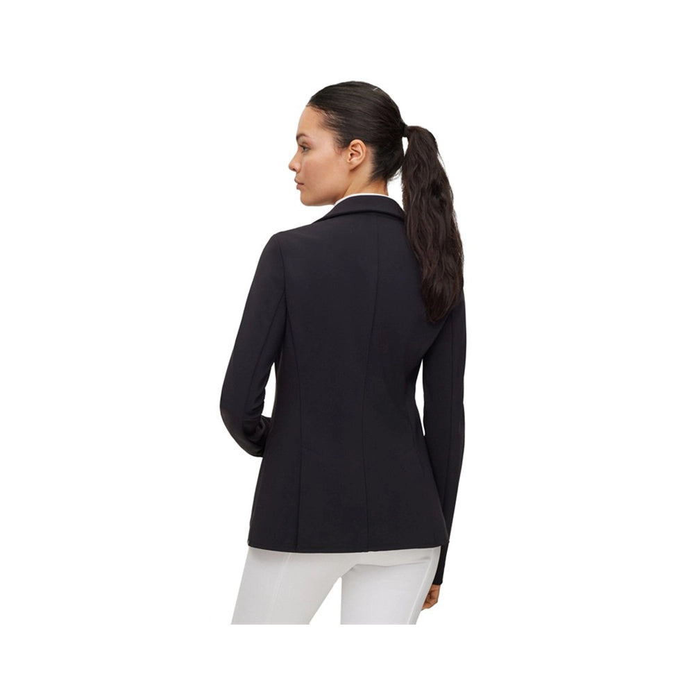 Tyylikäs musta kisatakki slim fit istuvuudella
