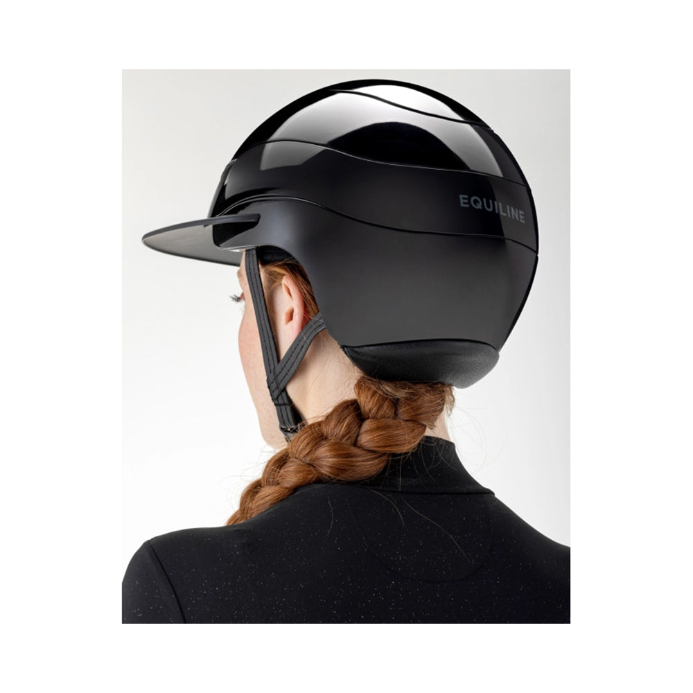 Equiline Xanto Ratsastuskypärä aurinkolipalla - Tyylikäs suoja ja maksimaalinen mukavuus