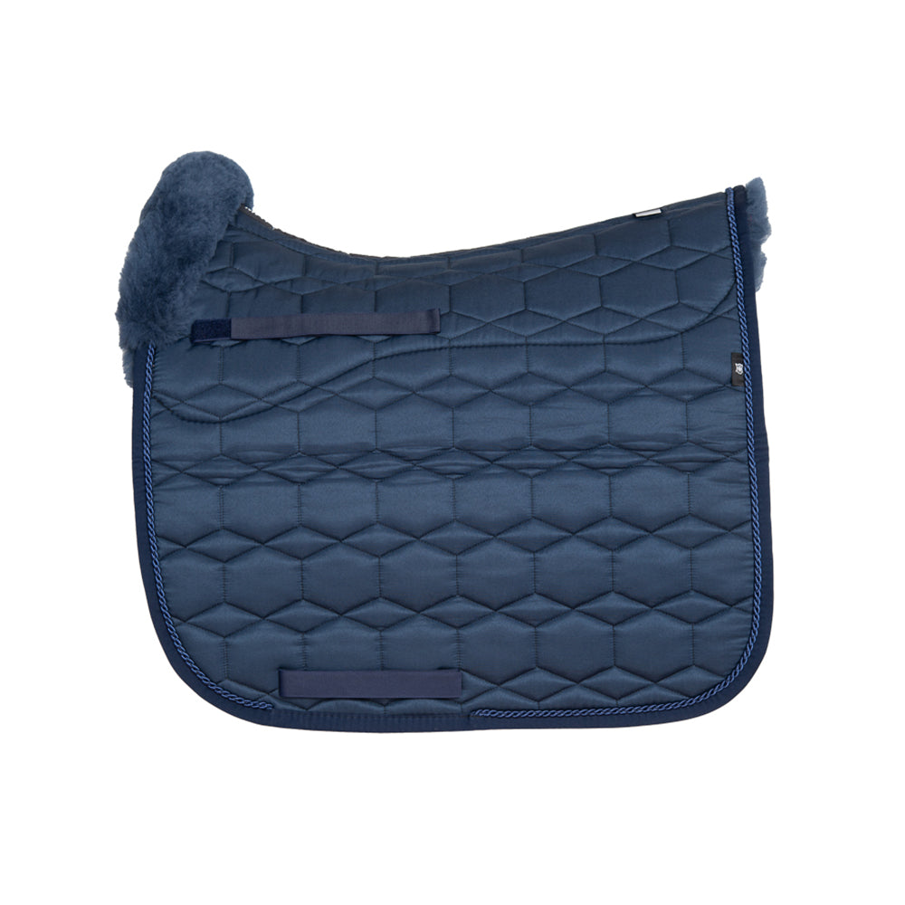 Mattes Koluhuopa  lampaankarvalla